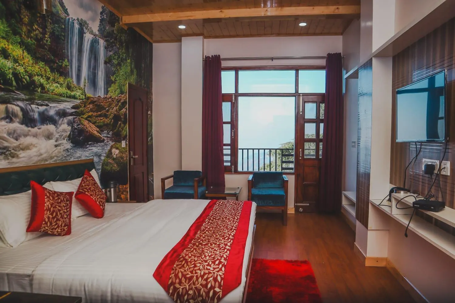 Sleeping Buddha View L Best Hotel In Near Mall Road Šimla Indie