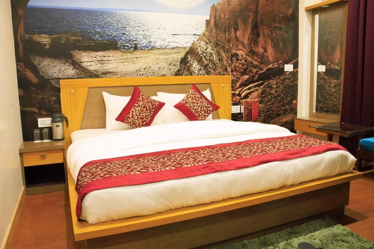 Sleeping Buddha View L Best Hotel In Near Mall Road Shimla