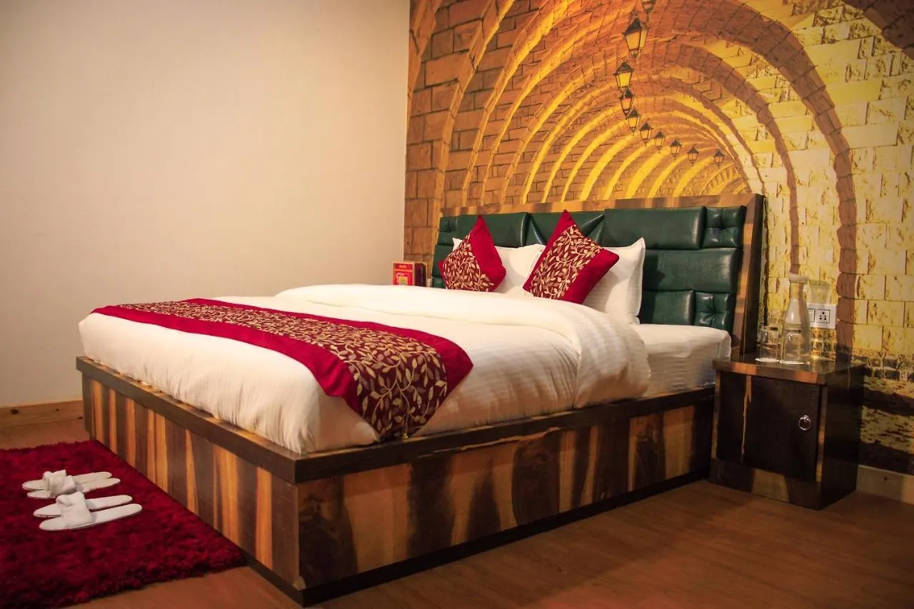 Sleeping Buddha View L Best Hotel In Near Mall Road Shimla